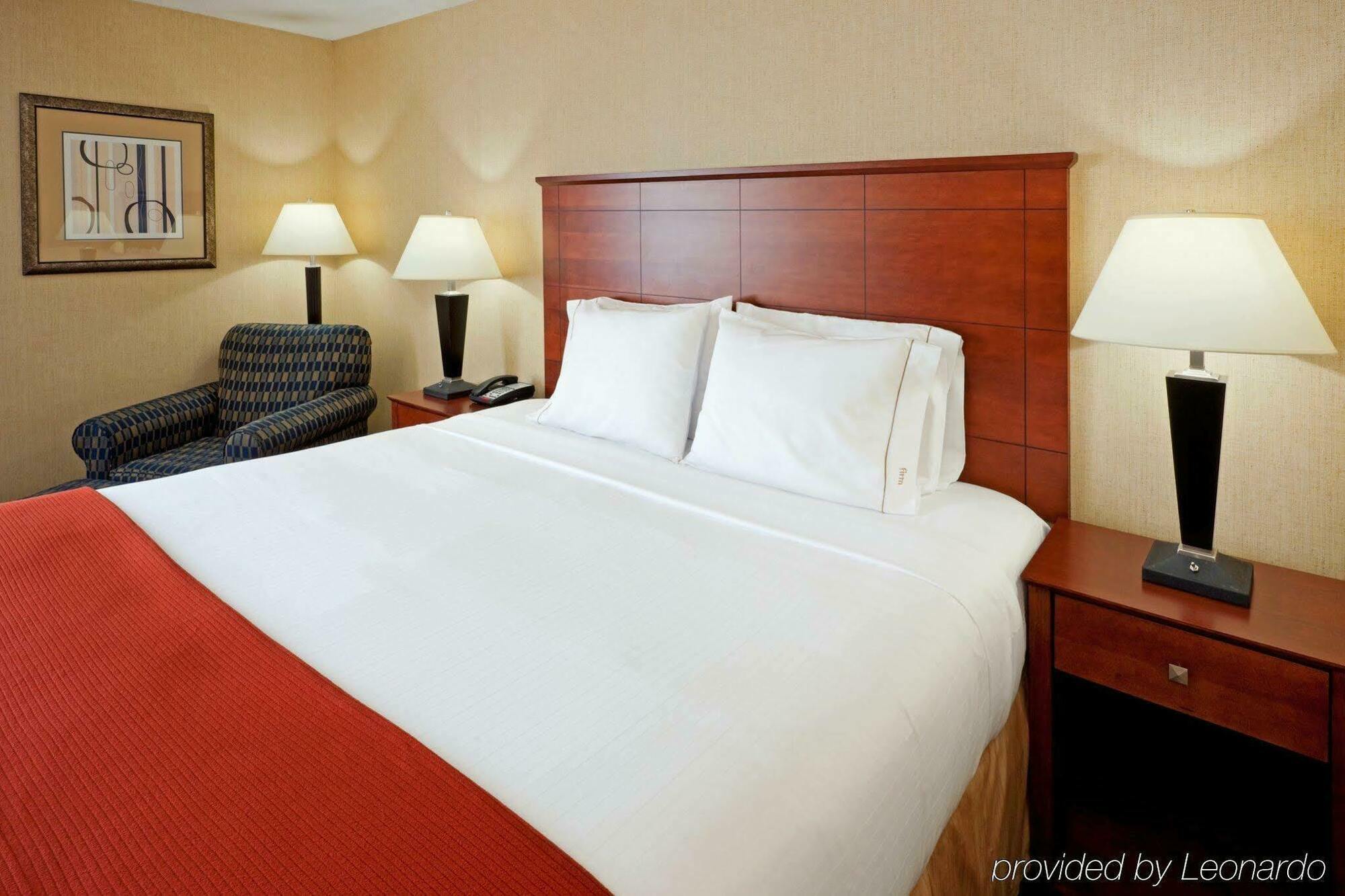 Holiday Inn Express Ramsey Mahwah By Ihg Εξωτερικό φωτογραφία